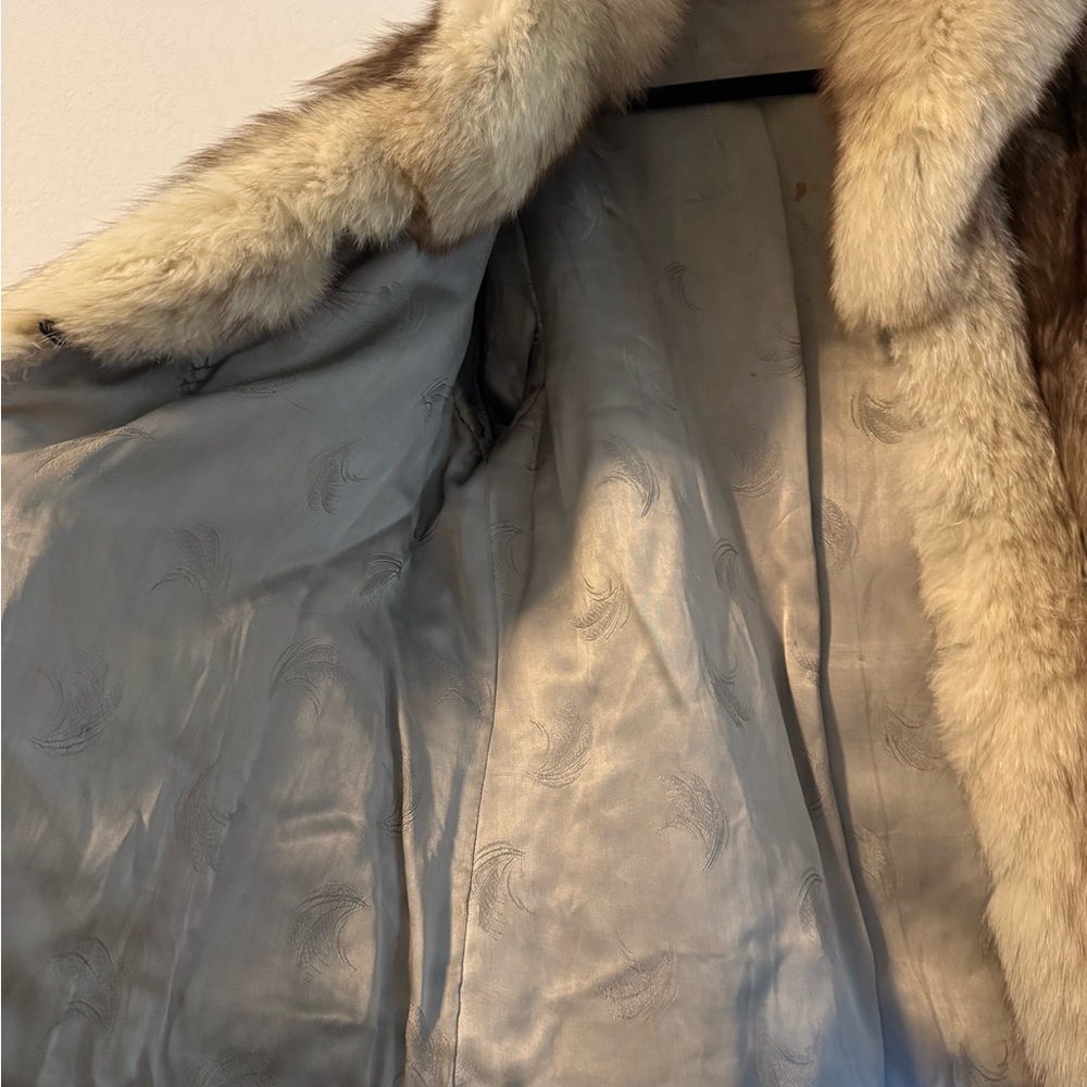 Berghaus Vintage Fur Coat in Cream and Tan - Picture 3 of 7